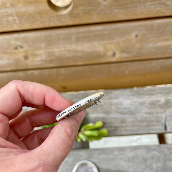 VINTAGE 80s 🐘 DUMBO + PINOCCHIO DISNEY PINS SET OF 2 . 1987 WALT DISNEY COMPANY - Picture 8 of 11